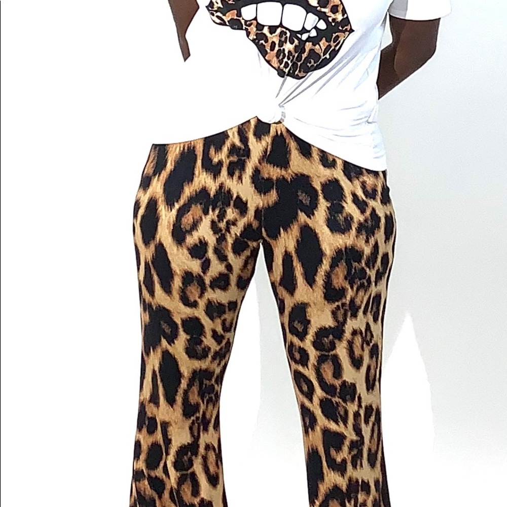 Cheetah Set - Picture 2 of 5